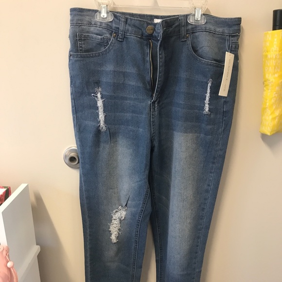 High-waisted Jeans - Picture 1 of 7